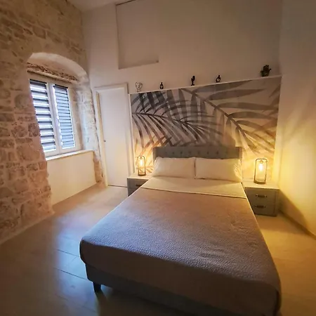 Maison Divino 特拉尼